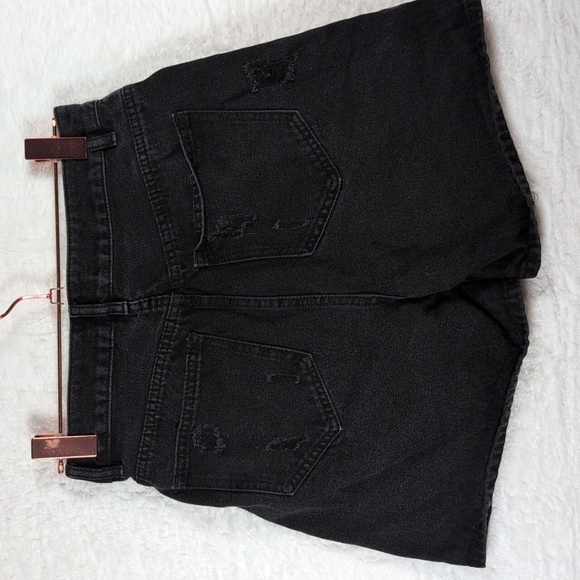 126-Black Distressed‎ Jean Shorts - Picture 3 of 5